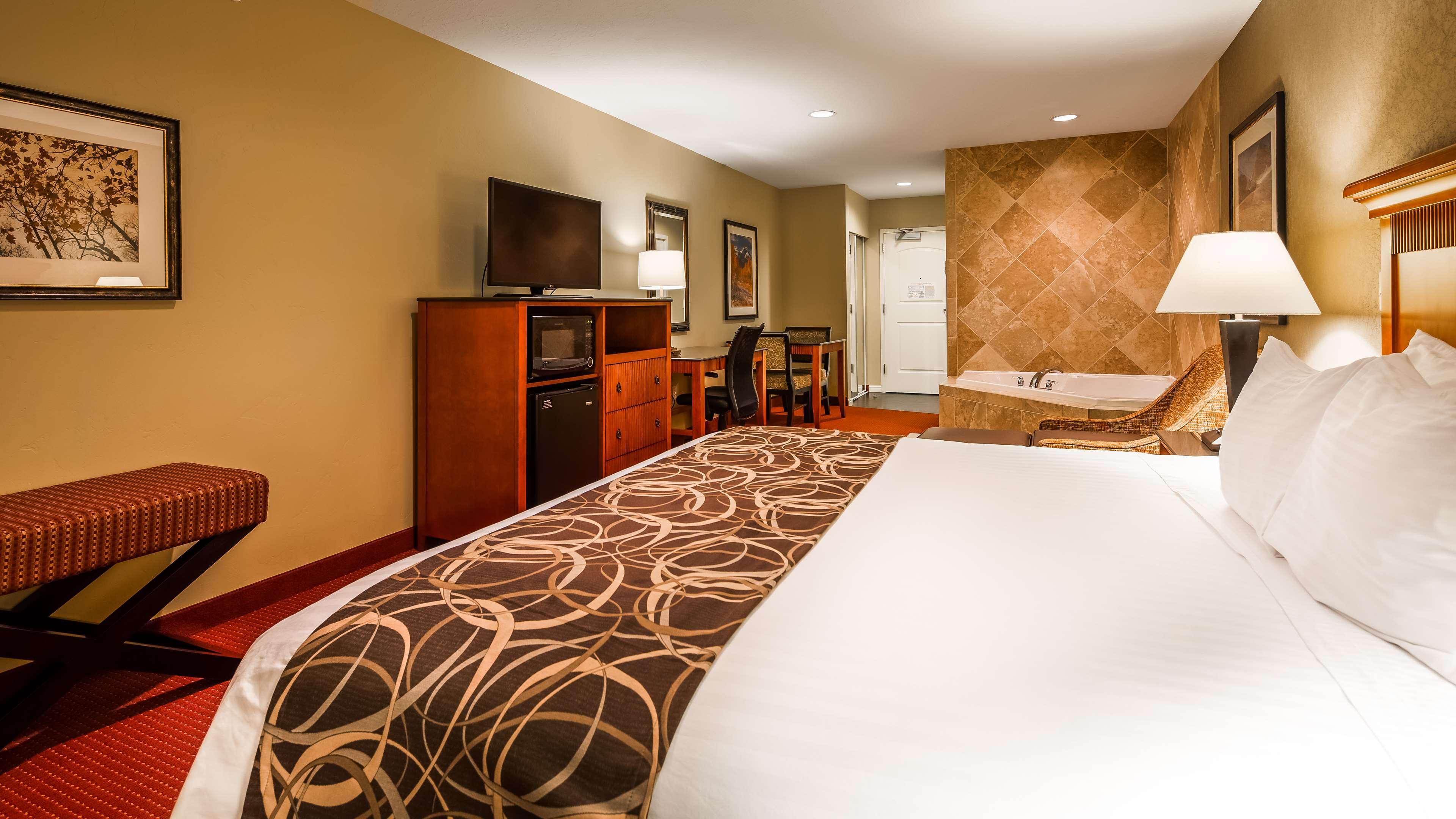 Best Western Plus Canyon Pines Ogden Extérieur photo