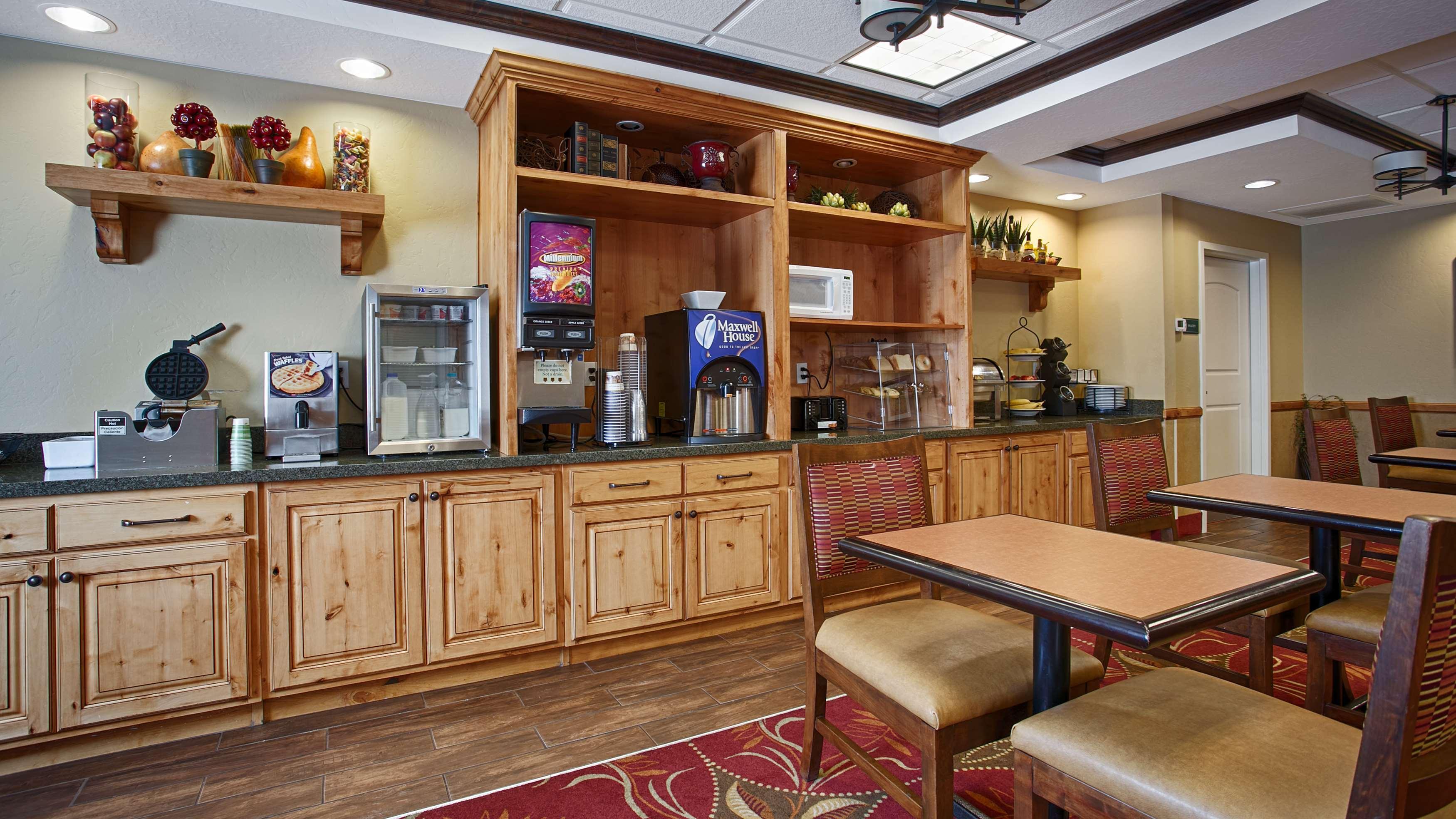 Best Western Plus Canyon Pines Ogden Extérieur photo