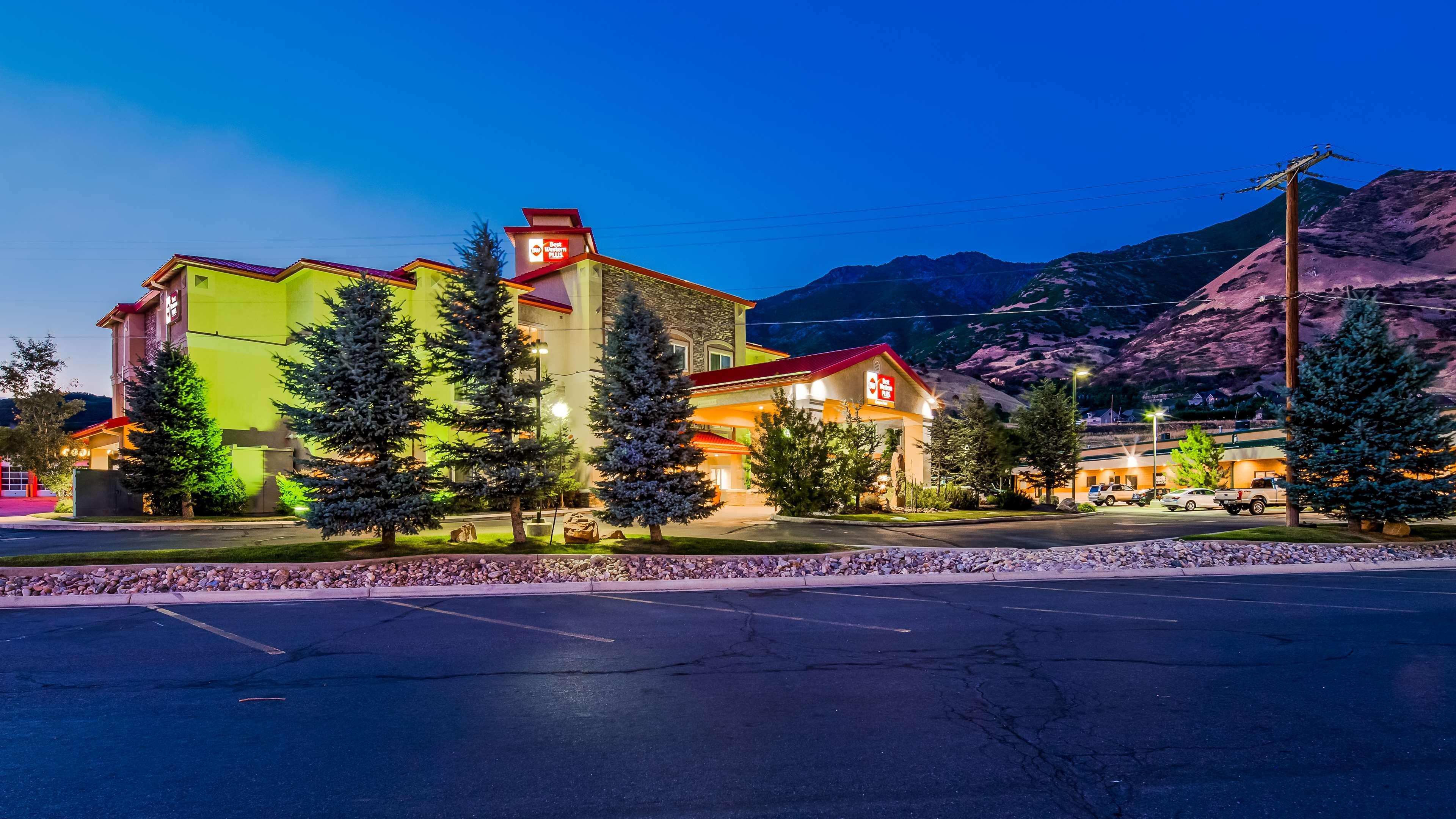Best Western Plus Canyon Pines Ogden Extérieur photo