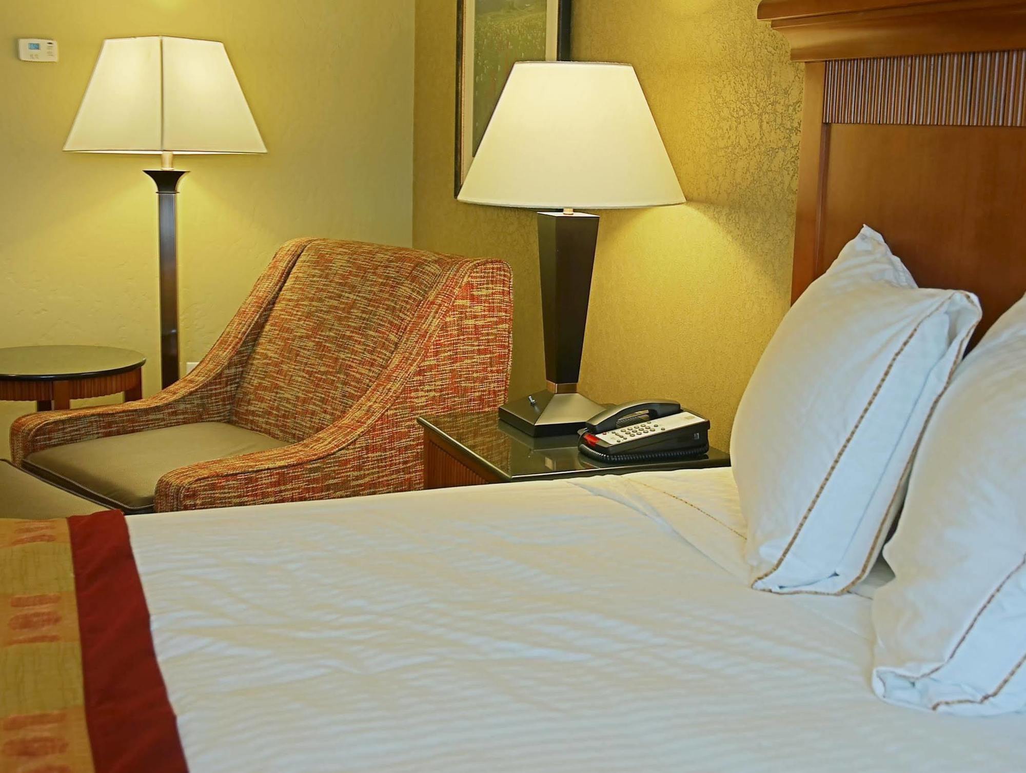 Best Western Plus Canyon Pines Ogden Extérieur photo